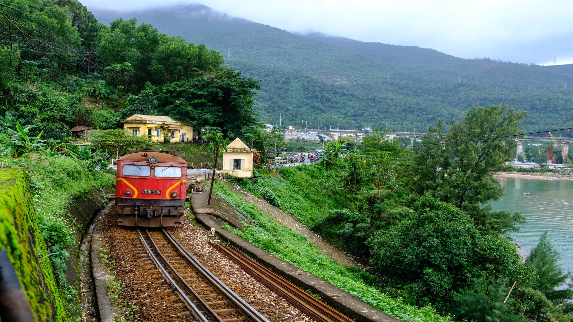 Hanoi to Ho Chi Minh City: The beach or mountain route?