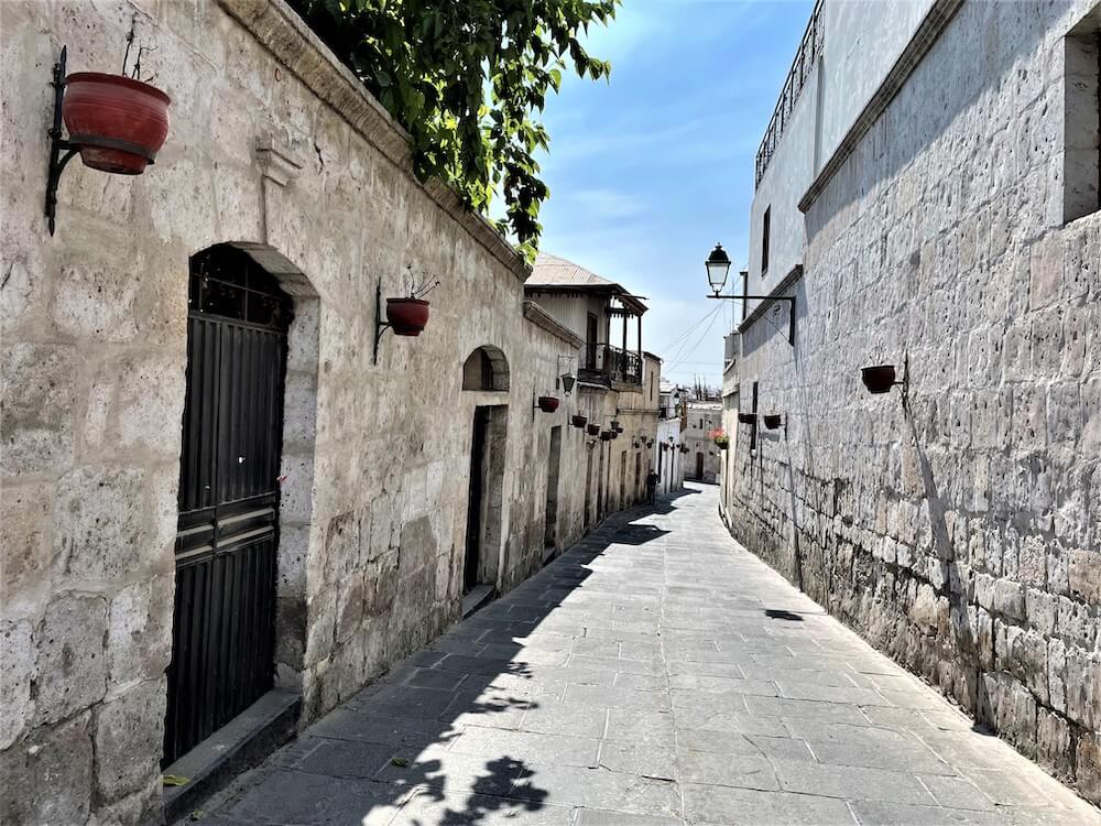Narrow streets of Arequipa